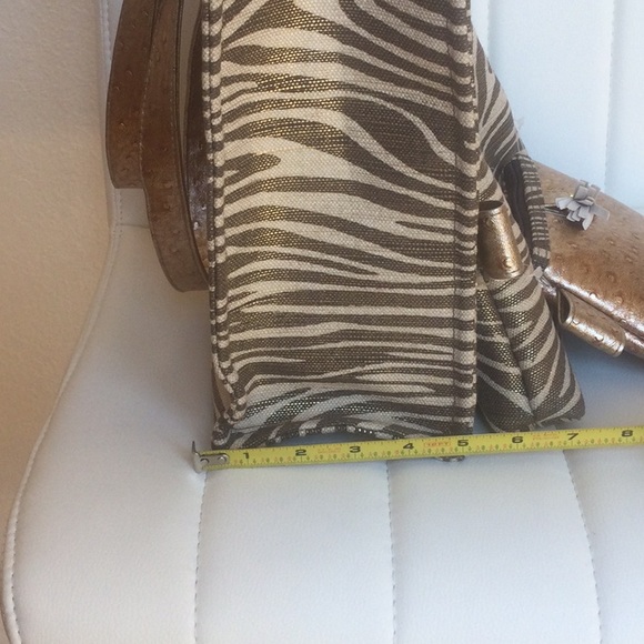 NWOT Modella Tote and Cosmetic Bags Brown/ Gold - Picture 10 of 16